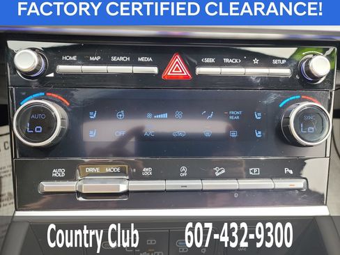 Used 2024 Hyundai Santa Fe Limited AWD/4WD image 17