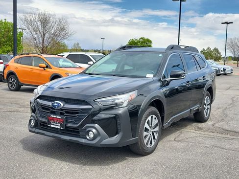 Used 2023 Subaru Outback Premium AWD/4WD image 8