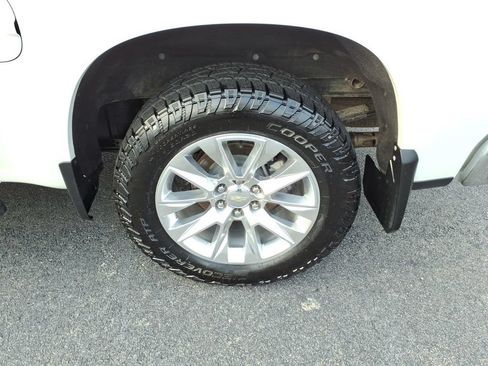Used 2020 Chevrolet Silverado 1500 LTZ w/ LTZ Premium Package AWD/4WD image 7