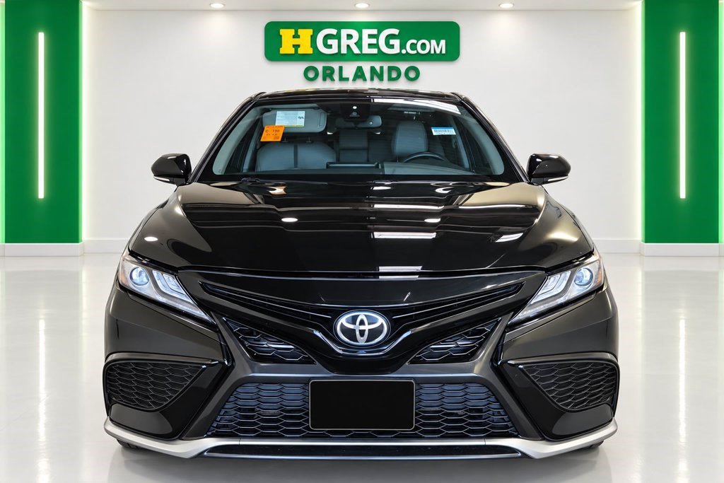 Used 2021 Toyota Camry XSE FWD image 7
