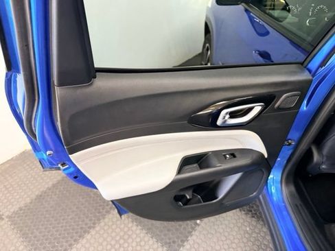 Certified 2022 Jeep Compass Limited w/ Sun and Sound Group AWD/4WD image 35
