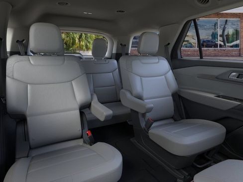 New 2026 Ford Explorer Active w/ Active Comfort Package RWD image 11