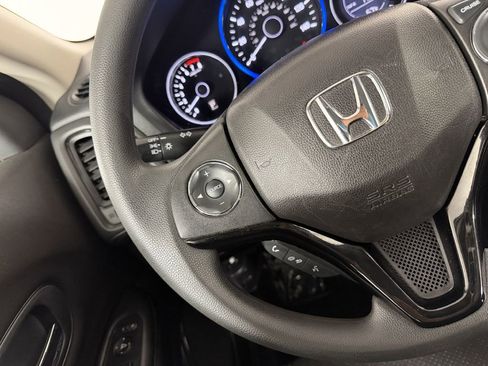 Used 2018 Honda HR-V LX image 32