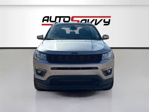 Used 2020 Jeep Compass Latitude image 2
