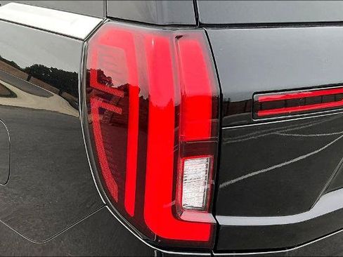 Certified 2025 Ford Expedition Max Platinum AWD/4WD image 23