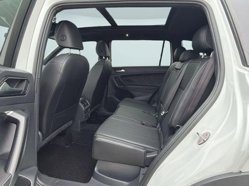 Used 2022 Volkswagen Tiguan SE R-Line AWD/4WD image 20