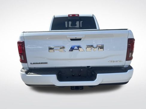 Used 2026 RAM 2500 Laramie AWD/4WD image 22