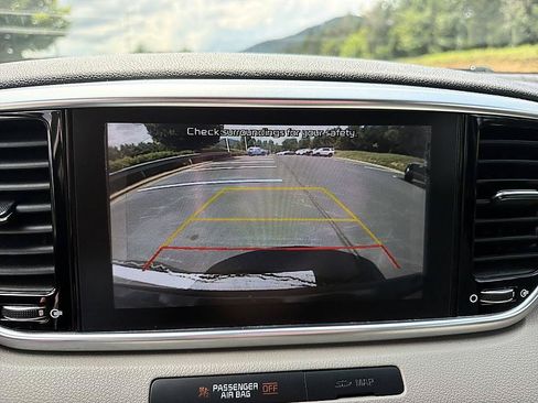 Used 2020 Kia Sportage EX w/ EX Technology Package AWD/4WD image 15