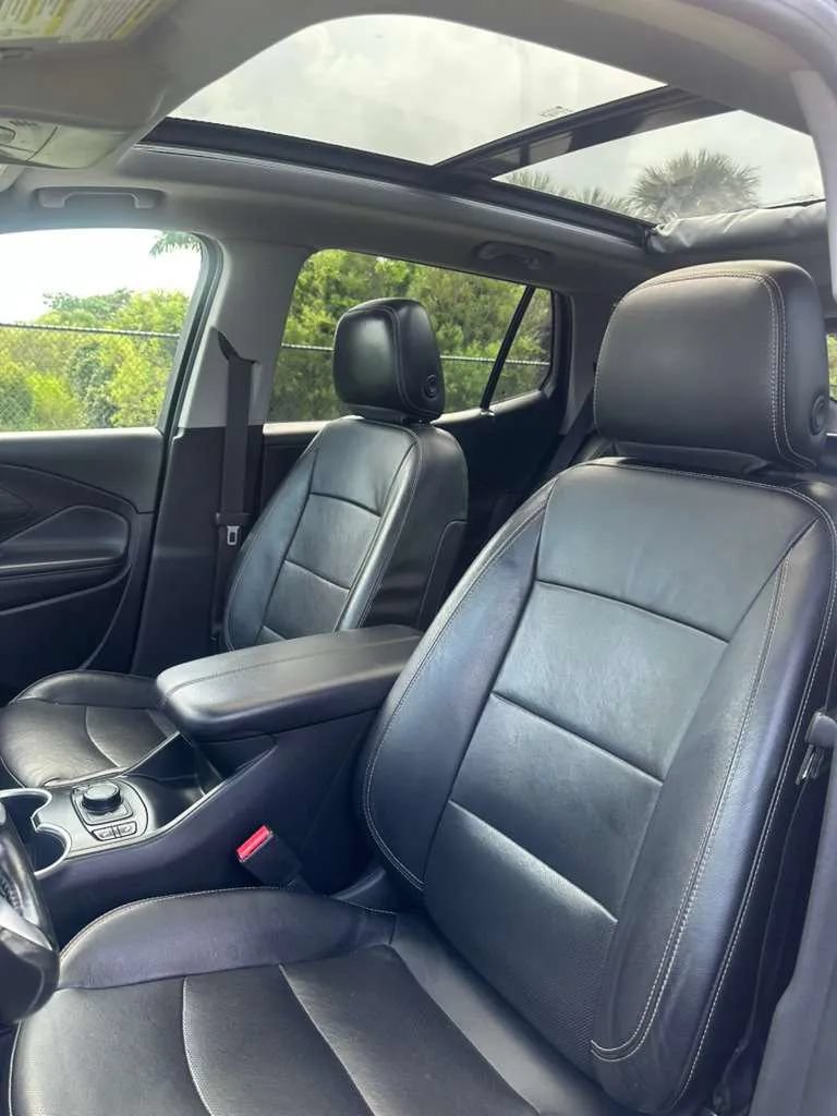 Used 2019 GMC Terrain SLT w/ Preferred Package FWD image 11
