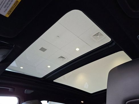 Used 2026 BMW X5 M Competition w/ Executive Package image 15