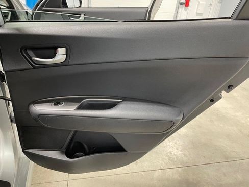 Used 2018 Kia Optima LX FWD image 18