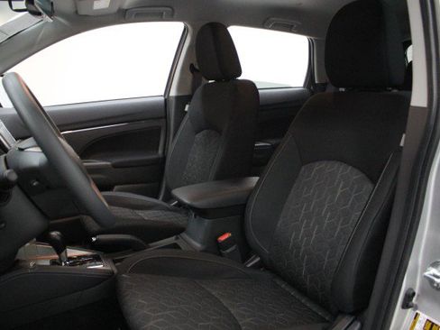 New 2026 Mitsubishi Outlander Sport ES image 7