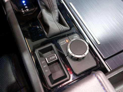 Used 2025 Toyota Tundra Platinum image 27