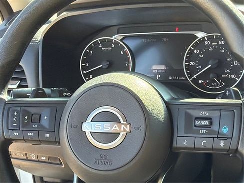 Certified 2024 Nissan Rogue SV image 31