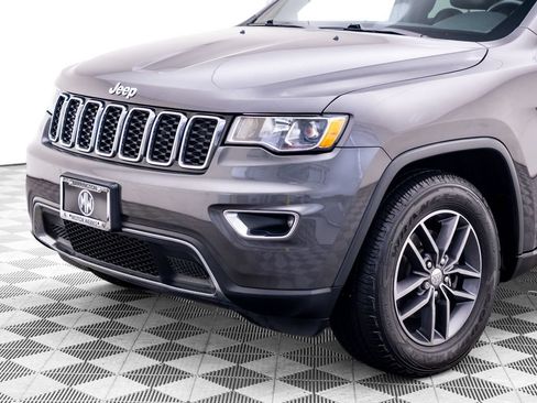 Used 2017 Jeep Grand Cherokee Limited AWD/4WD image 37