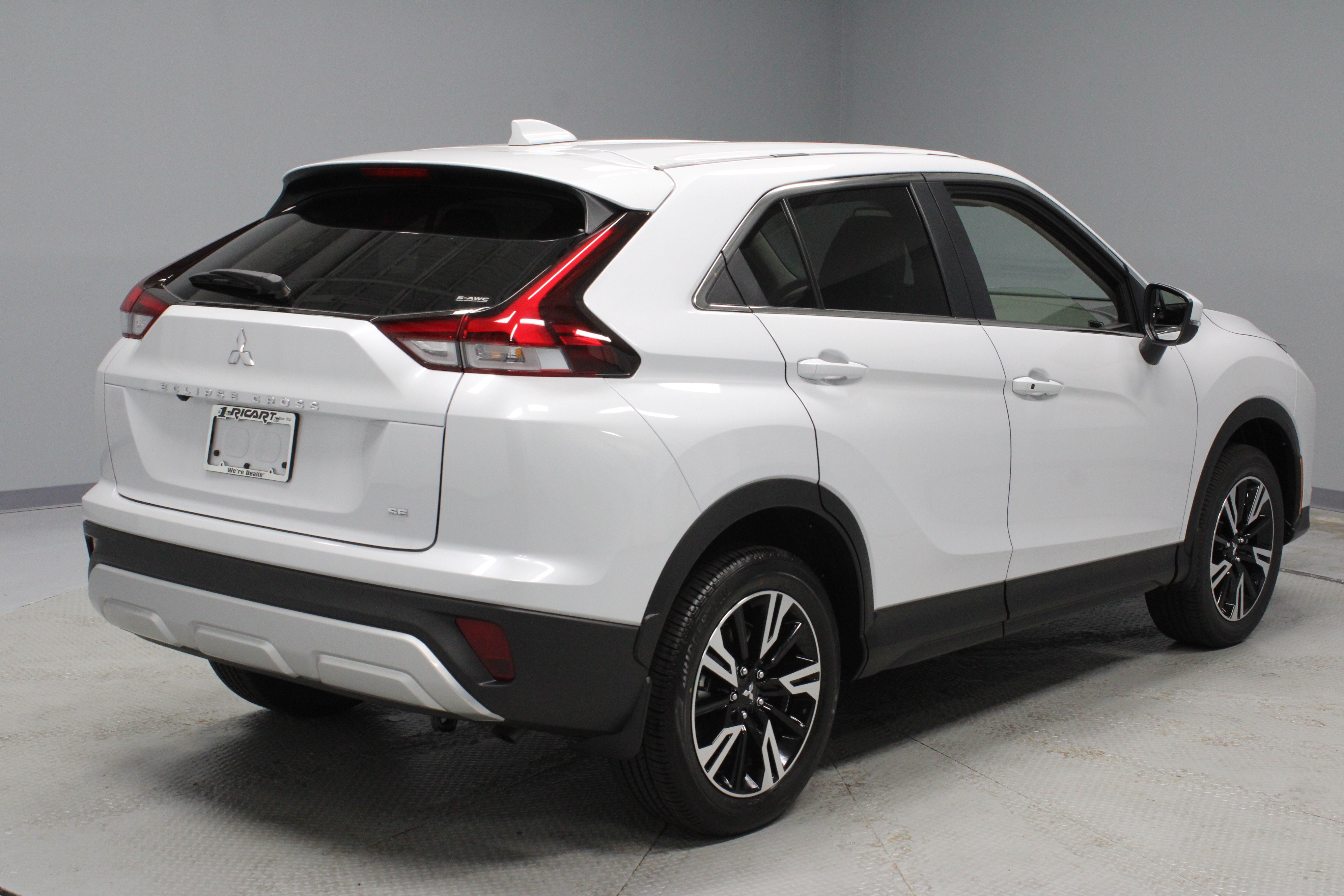 New 2026 Mitsubishi Eclipse Cross SE AWD/4WD image 8