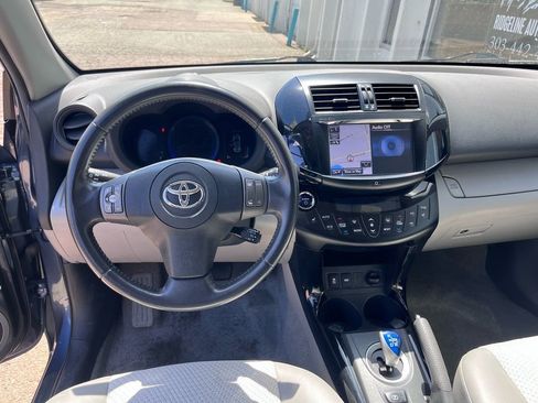 Used 2014 Toyota RAV4 EV image 3
