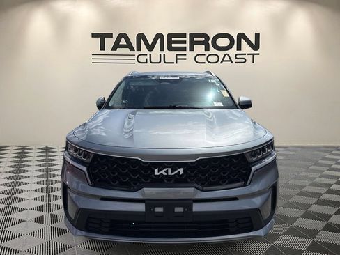 Used 2022 Kia Sorento S FWD image 2