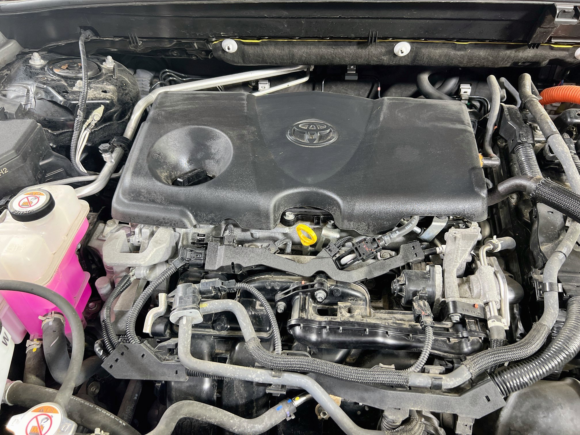 Used 2021 Toyota Venza LE AWD/4WD image 27