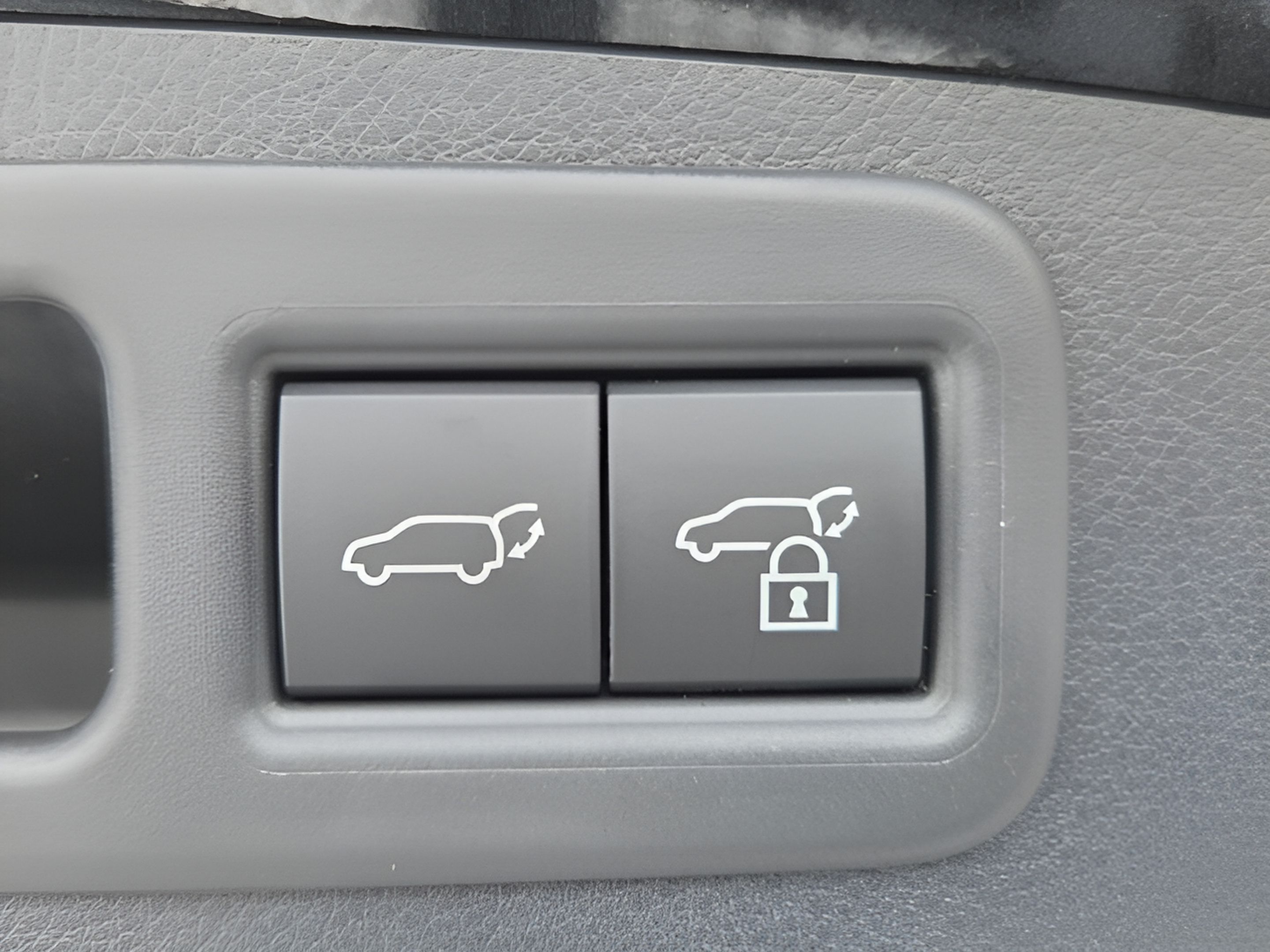 New 2026 Lexus RX 350h AWD/4WD image 16