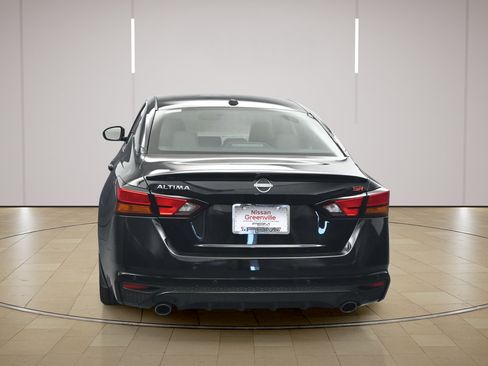 Certified 2025 Nissan Altima 2.5 SR FWD image 6