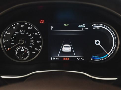 Used 2024 Genesis G80 image 15