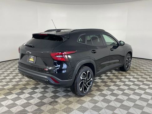 New 2026 Chevrolet Trax RS w/ Sunroof Package image 22