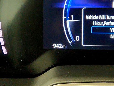 Used 2025 Toyota Corolla Cross XLE w/ Convenience Package AWD/4WD image 16