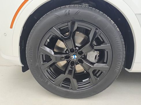 New 2026 BMW X7 xDrive40i image 11