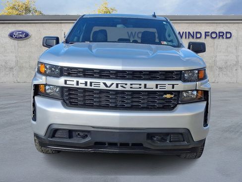 Used 2021 Chevrolet Silverado 1500 Custom image 2