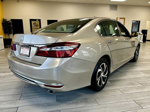 Used 2016 Honda Accord LX image 6