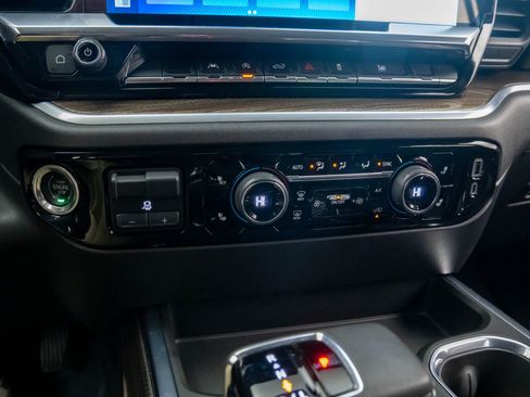 Used 2022 Chevrolet Silverado 1500 RST w/ Convenience Package II image 22