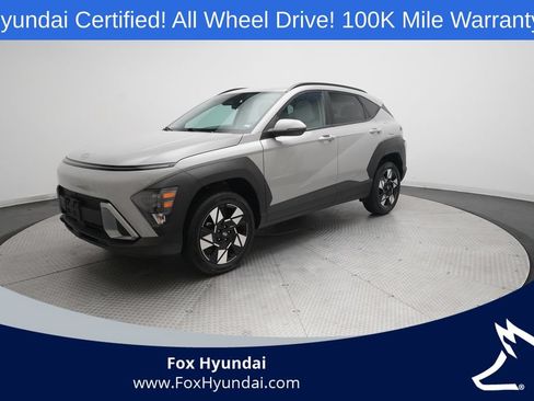 Used 2025 Hyundai Kona SEL AWD/4WD image 1