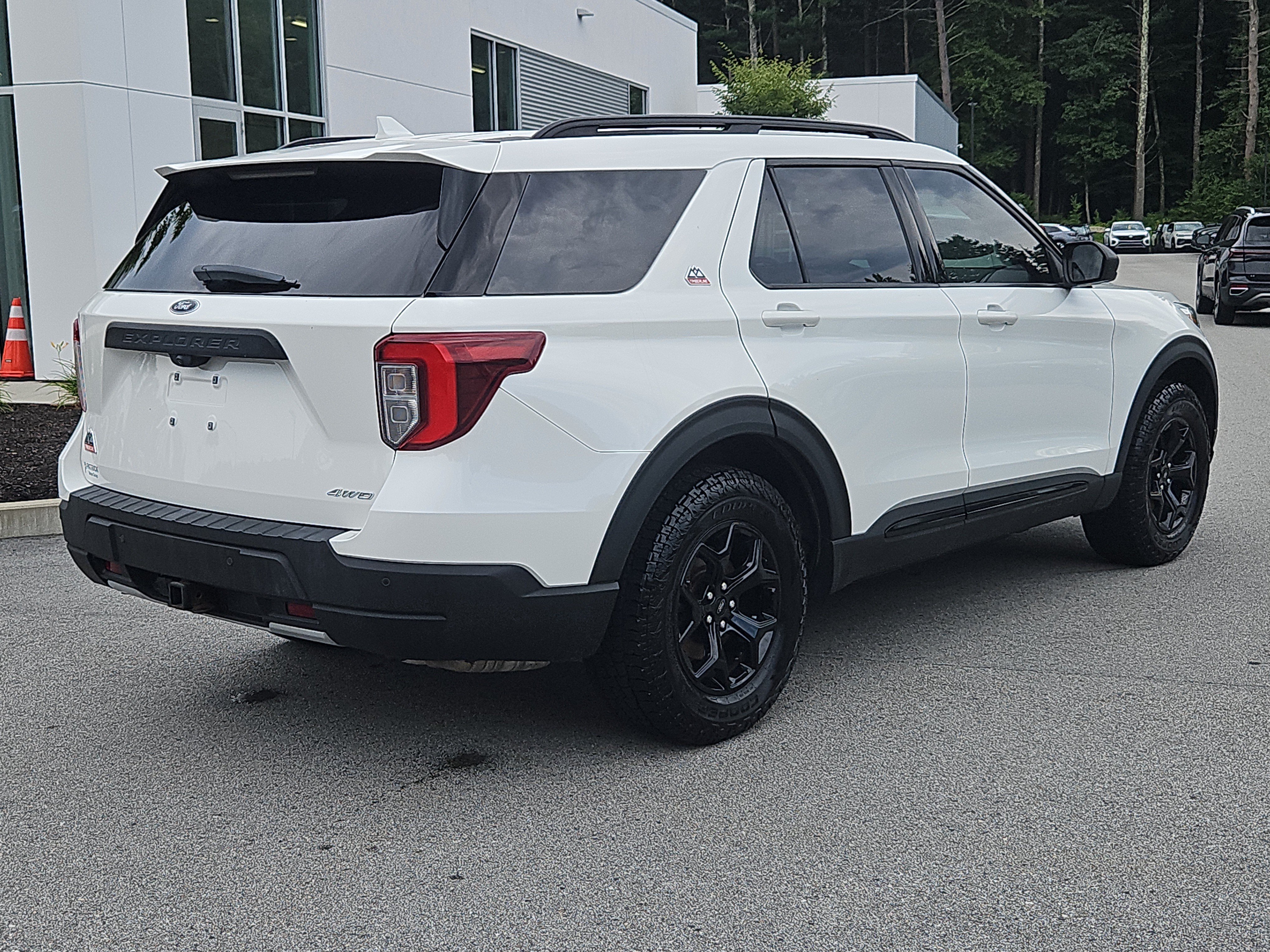 Used 2022 Ford Explorer Timberline AWD/4WD image 2