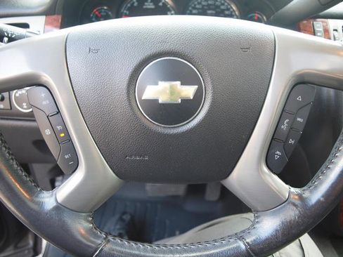 Used 2013 Chevrolet Suburban LT w/ All-Star Edition image 10