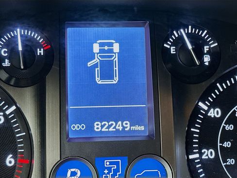 Used 2018 Lexus GX 460 Premium w/ Premium Package image 19