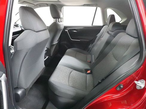 Used 2021 Toyota RAV4 XLE w/ Convenience Package AWD/4WD image 28