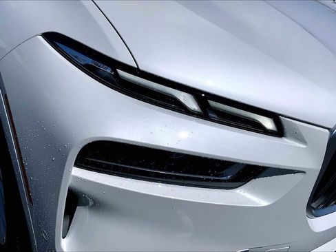 New 2026 BMW X7 xDrive40i image 14