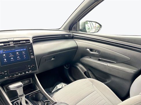 Used 2022 Hyundai Santa Cruz SEL Premium AWD/4WD image 25