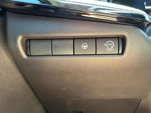 New 2026 Nissan Kicks SR FWD image 29
