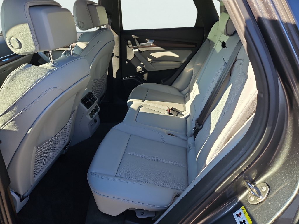 Used 2022 Audi Q5 2.0T Premium Plus AWD/4WD image 37