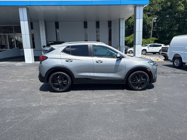 Used 2024 Buick Encore GX Sport Touring FWD image 19