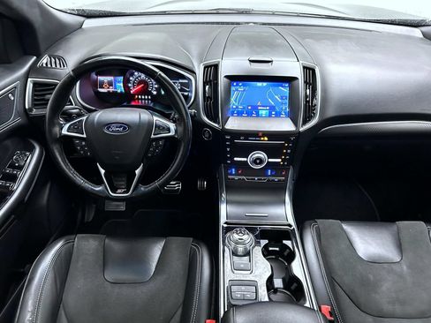 Used 2019 Ford Edge ST w/ Equipment Group 401A AWD/4WD image 14
