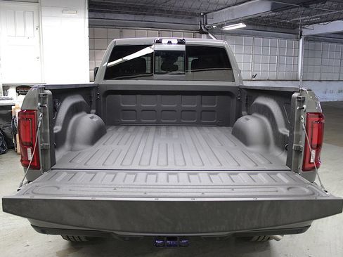 New 2026 RAM 2500 Big Horn AWD/4WD image 40