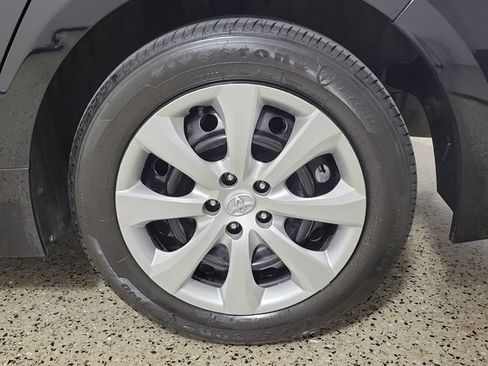 Used 2026 Toyota Corolla LE FWD image 8