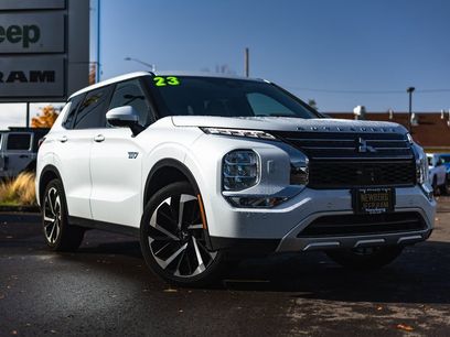 Used 2023 Mitsubishi Outlander SE