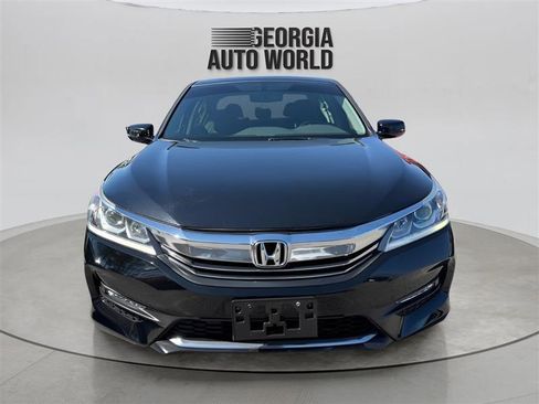 Used 2017 Honda Accord EX-L image 12