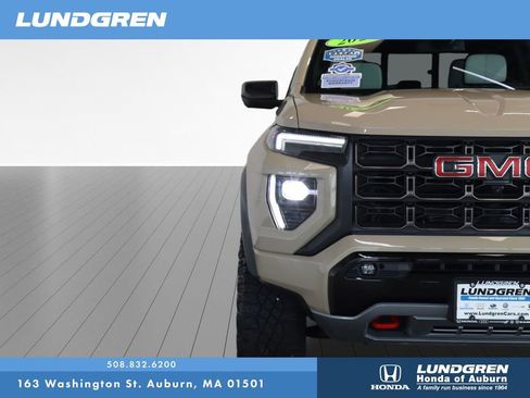 Used 2024 GMC Canyon AT4X image 33
