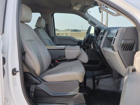 Used 2022 Ford F450 XL w/ Power Equipment Group image 36