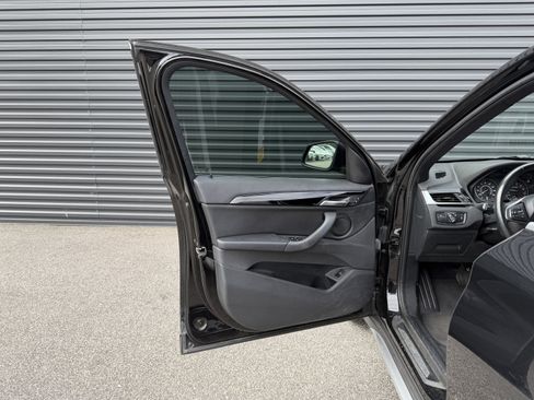 Used 2018 BMW X1 sDrive28i image 18